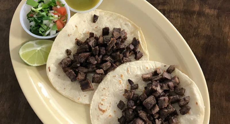 tacos bisteck